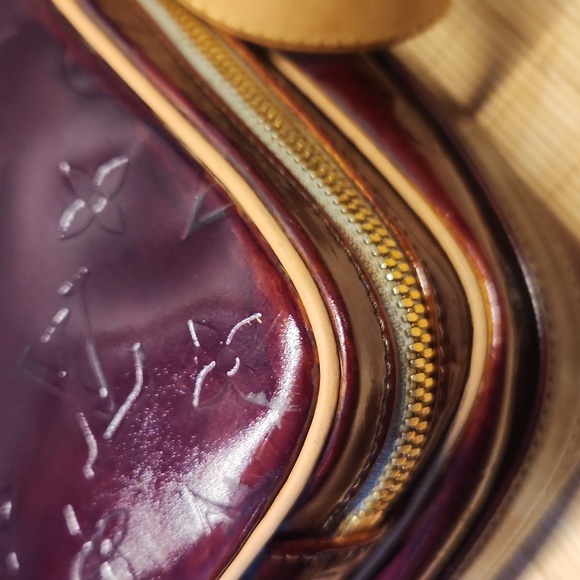 Louis Vuitton Vernis Wooster Crossbody, Custom Color - Picture 11 of 16